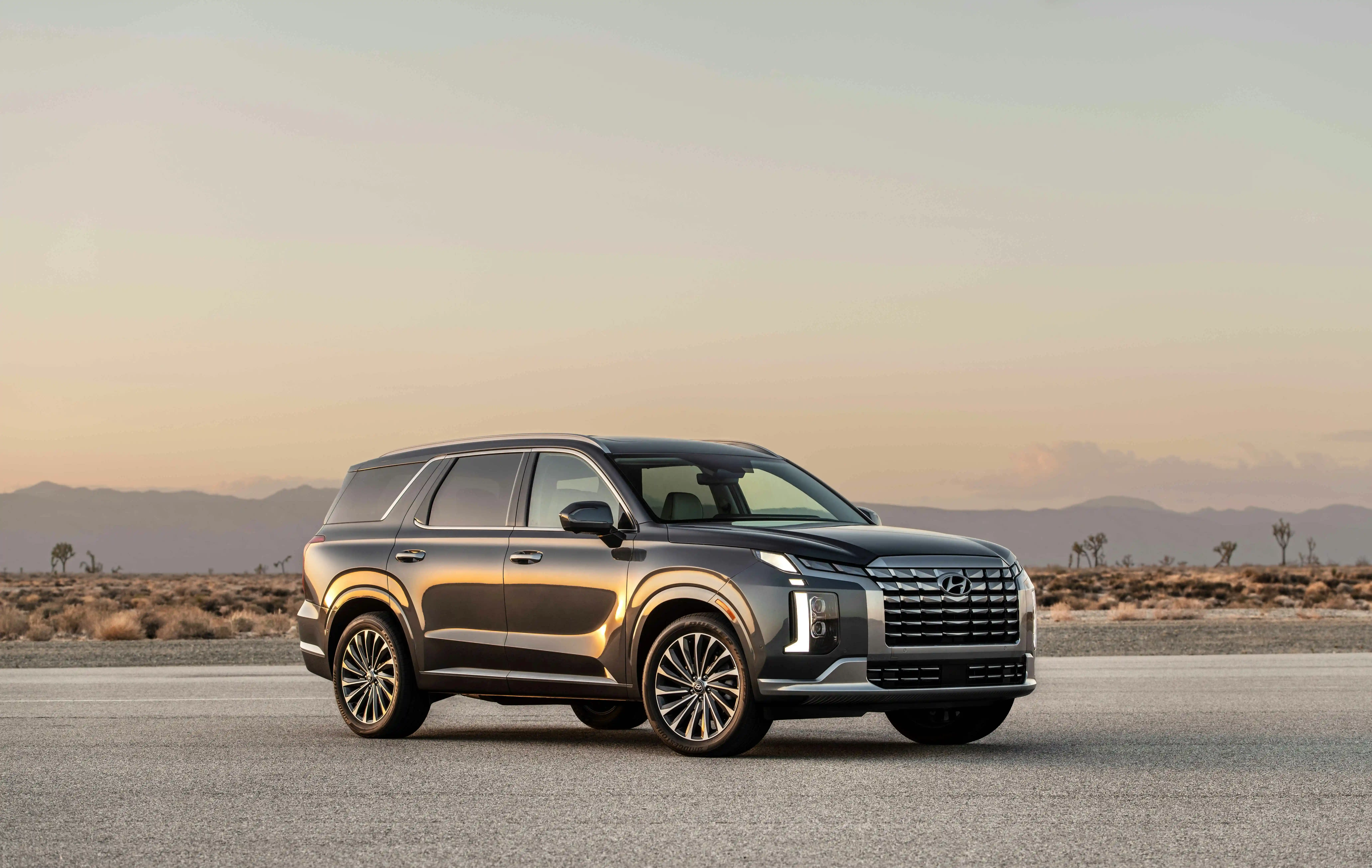 SUV available for family and group travel with VR Travels