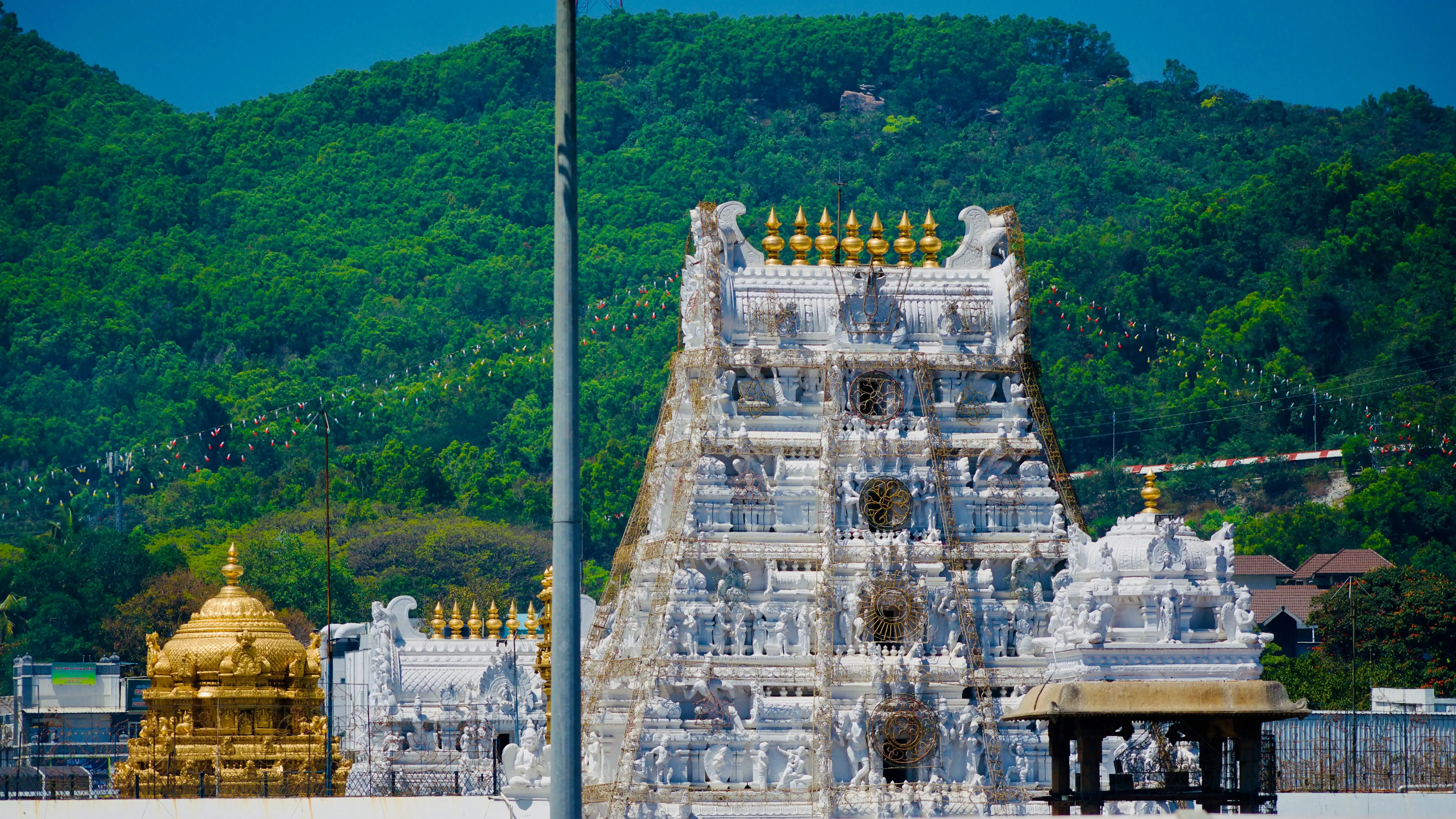 Temple tour taxi service across Tamil Nadu